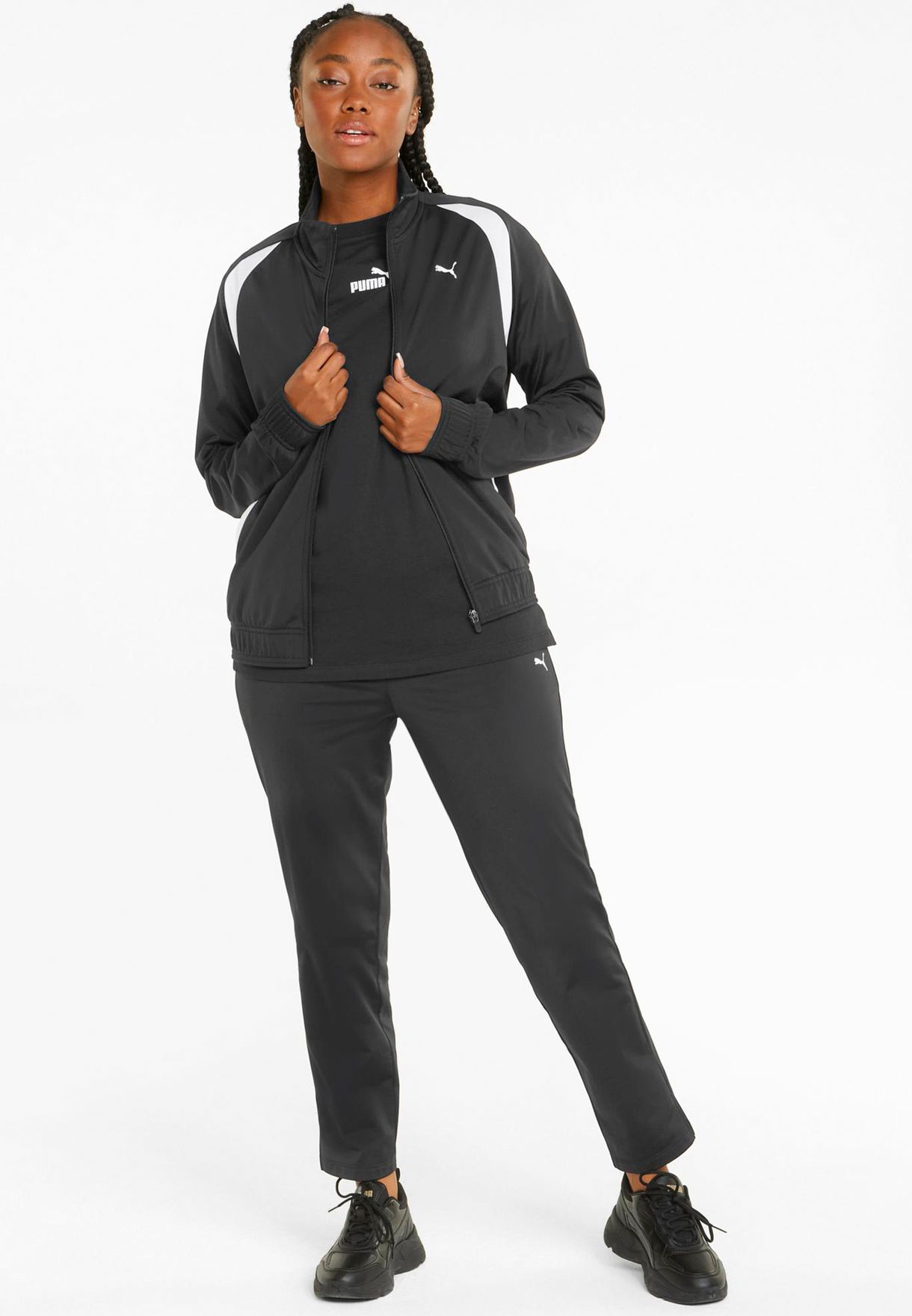 Buy PUMA black Classic Tricot Tracksuit for Women in MENA, Worldwide