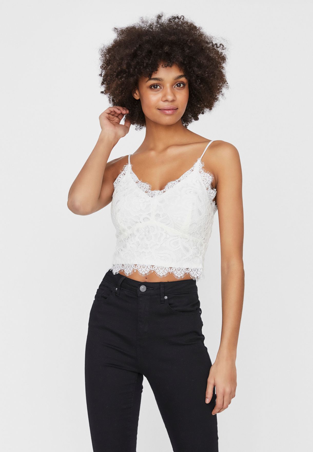 lager Voksen Betsy Trotwood Buy Vero Moda white Lace Cropped Top for Women in MENA, Worldwide - 10229108