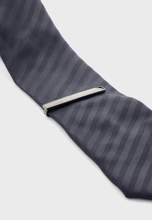 Lochat Tie Bar With Corner Cut Out