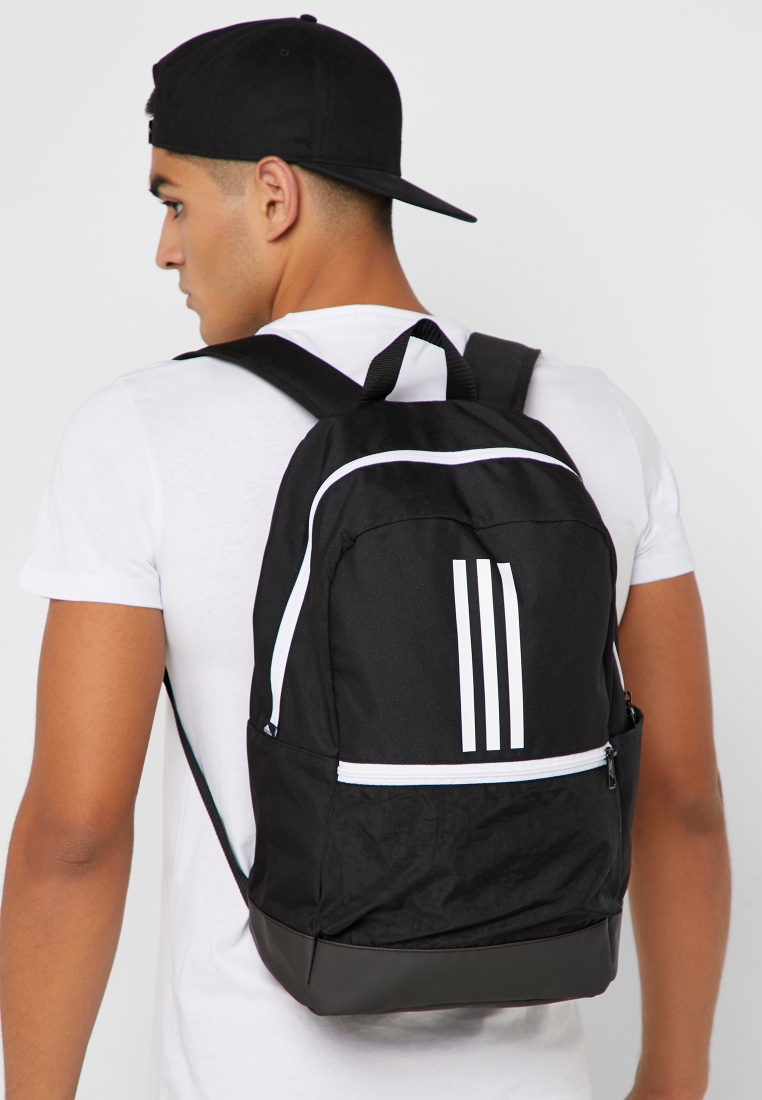 Adidas Unisex-Adult Essentials Unisex Logo Backpac Casual Bag, Color  Black/White, Size Ns : Amazon.ae: Fashion
