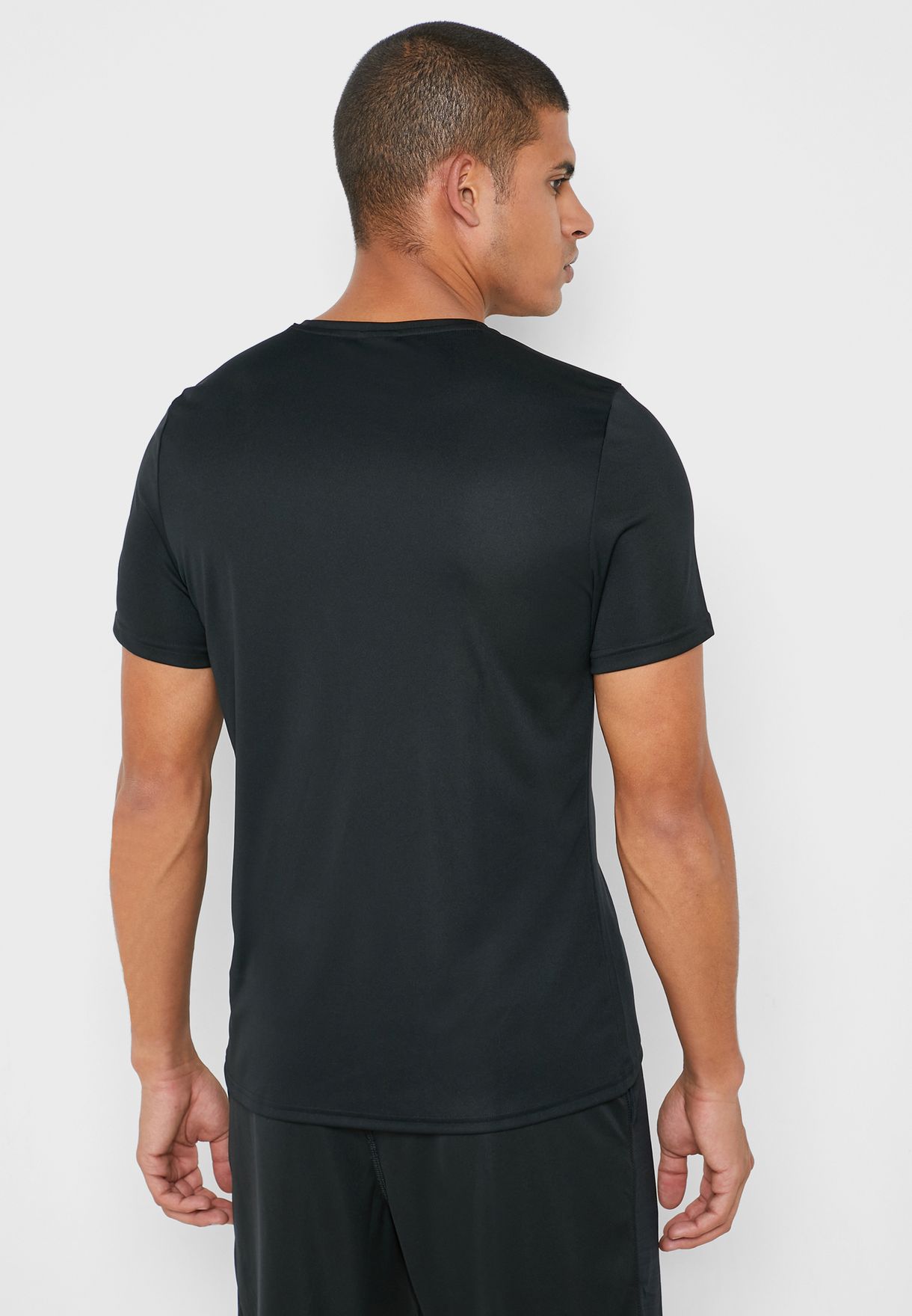 Buy Reebok black Workout Ready Poly Graphic T-Shirt for Kids in Dubai ...