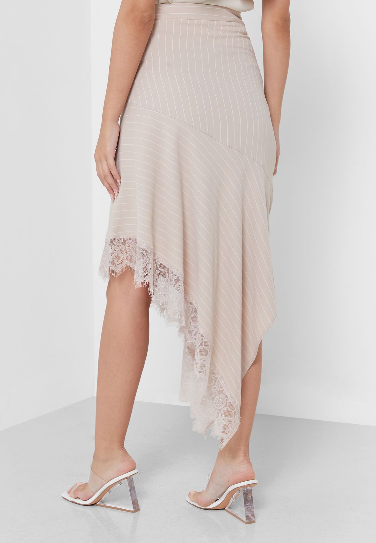 Lace Trim Asymmetric Skirt