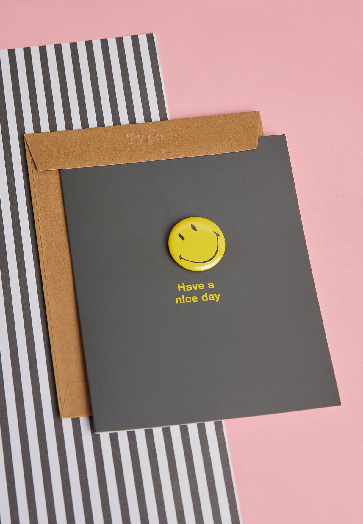 Smiley Have A Nice Day Badge Card