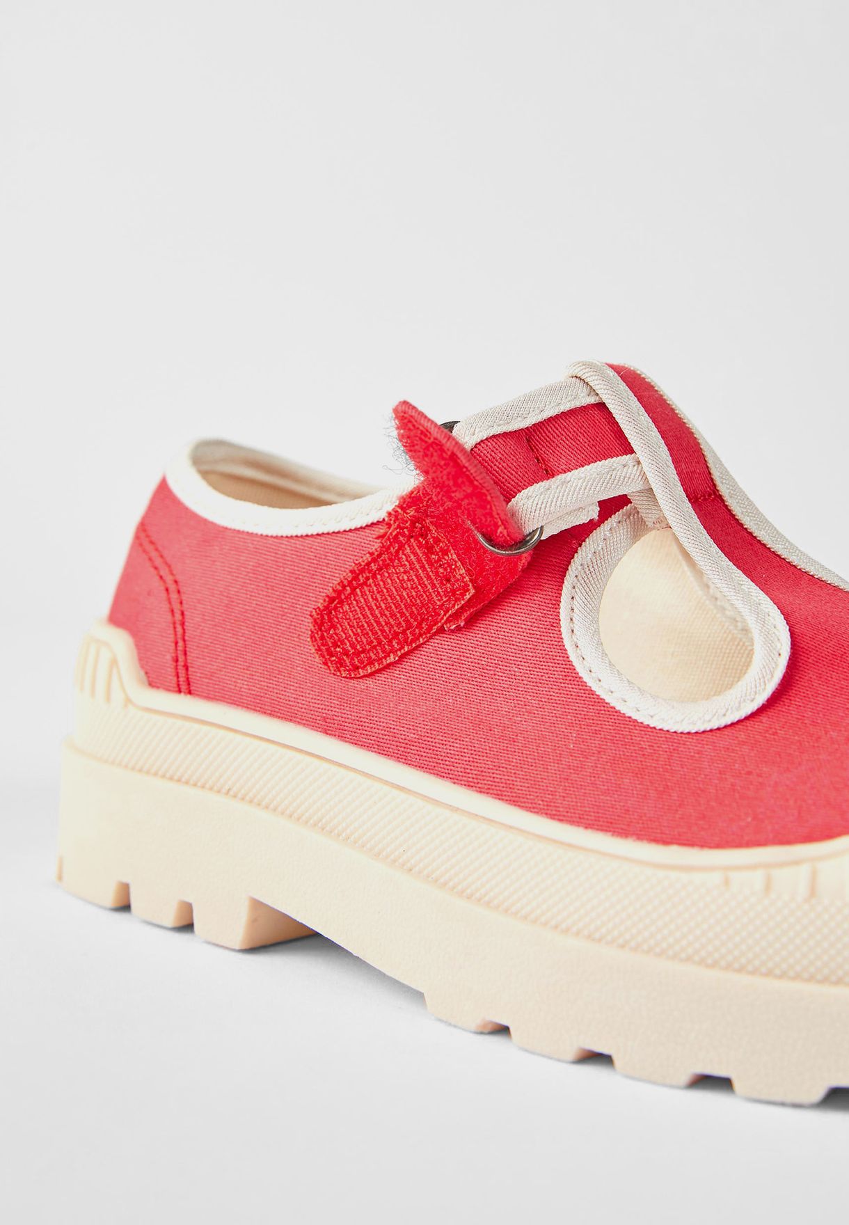 Kids Single Strap Velcro Sneakers