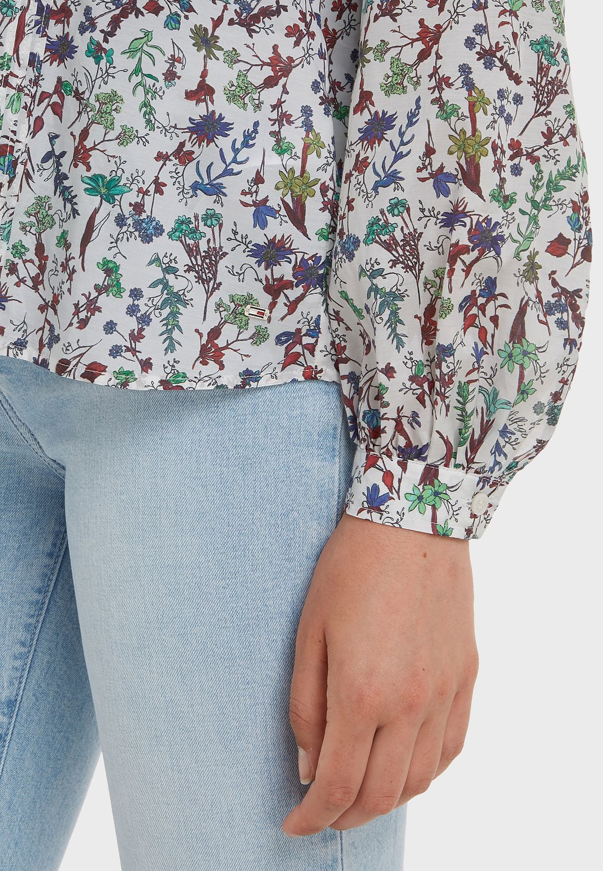 Floral Printed V-Neck Shrits