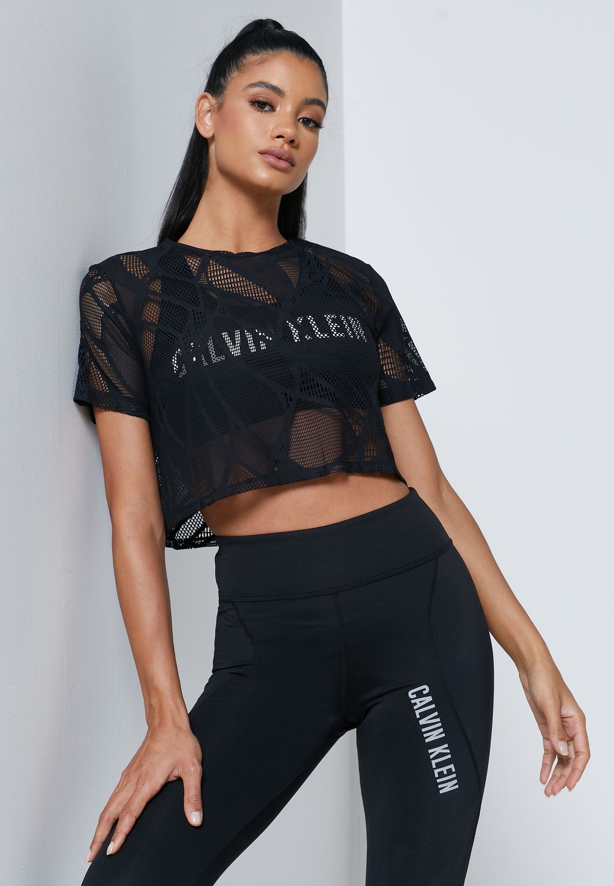 cropped calvin klein t shirt