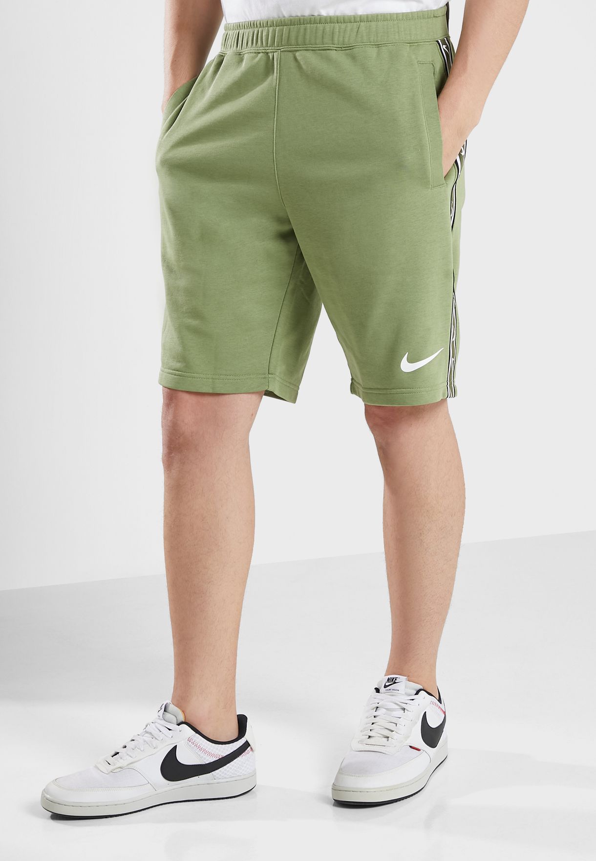 nike repeat fleece shorts