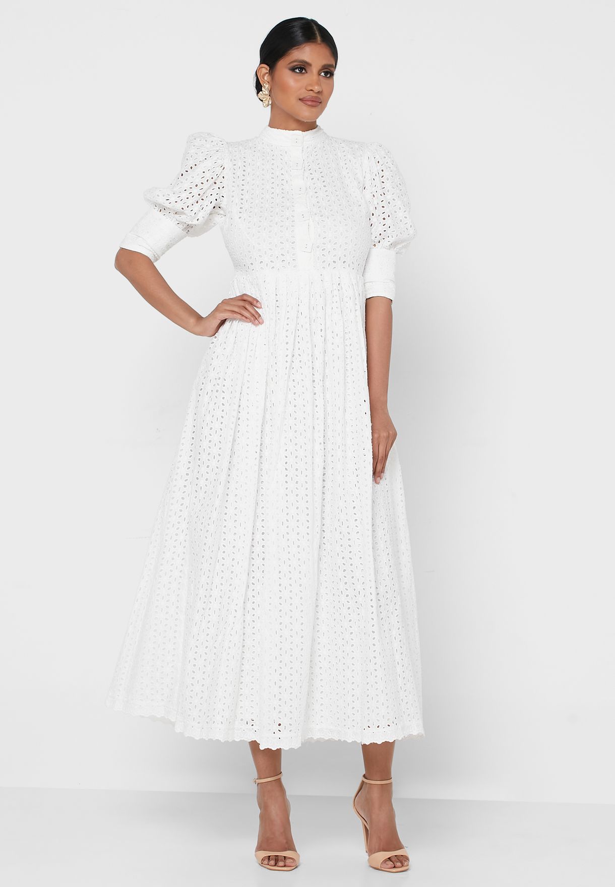 white embroidered puff sleeve dress