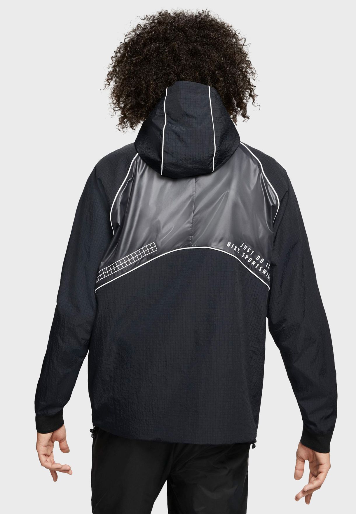 Buy Nike black NSW DNA Jacket for Men in Manama, Riffa