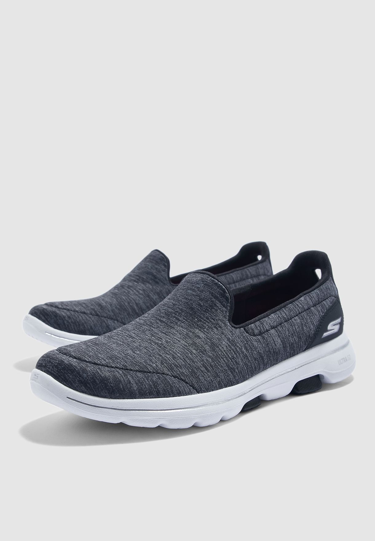 15903 skechers