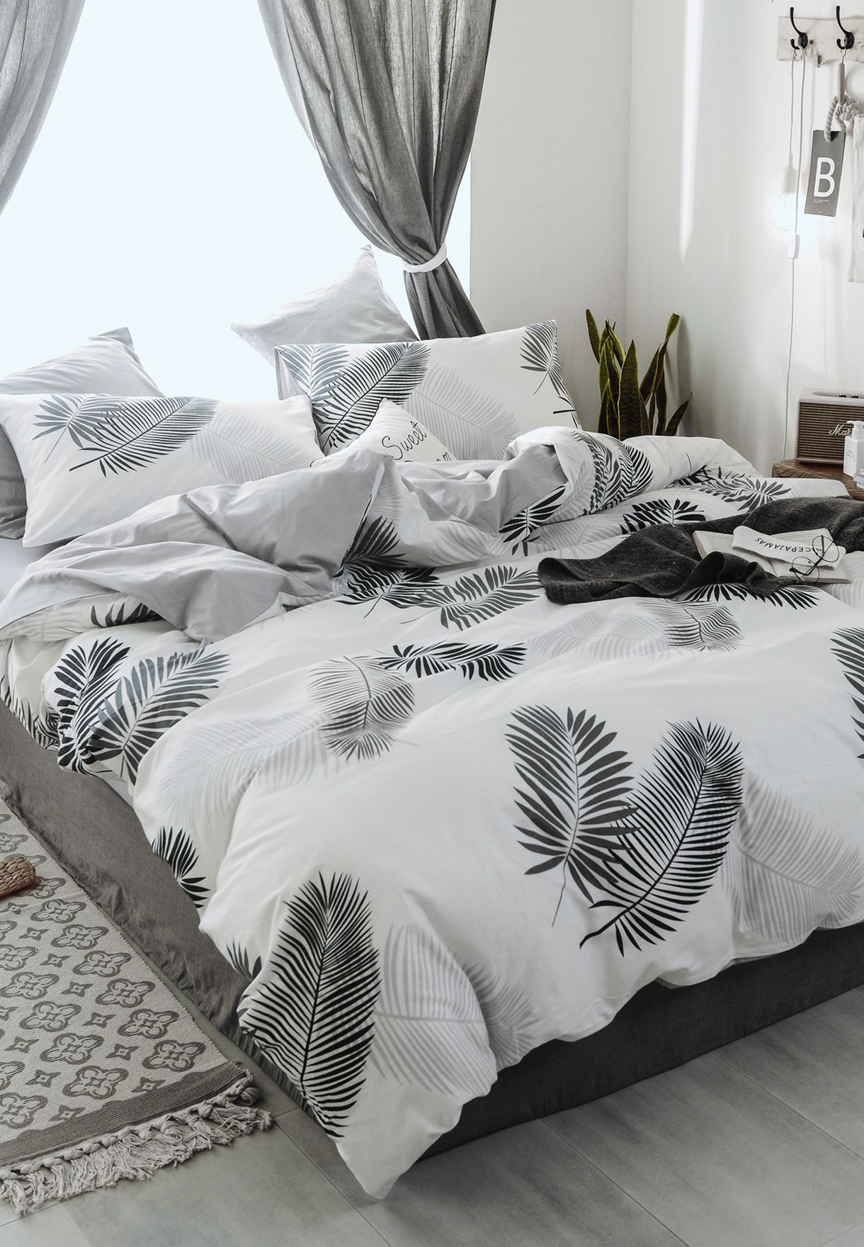 Buy Aurora prints 200x230cm King Size Palm Leaf Bed Set for Women in ...