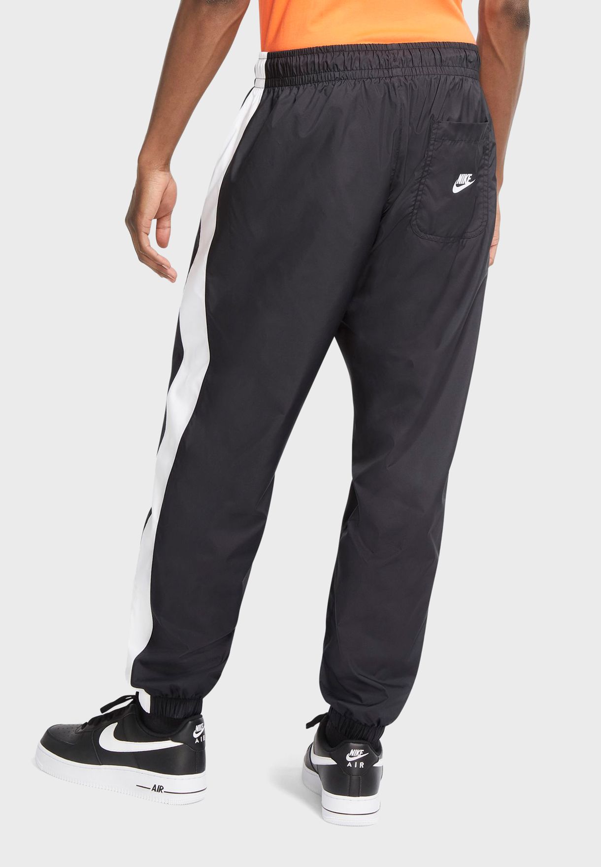 Buy Nike black NSW Just Do It Woven Sweatpants for Men in MENA, Worldwide