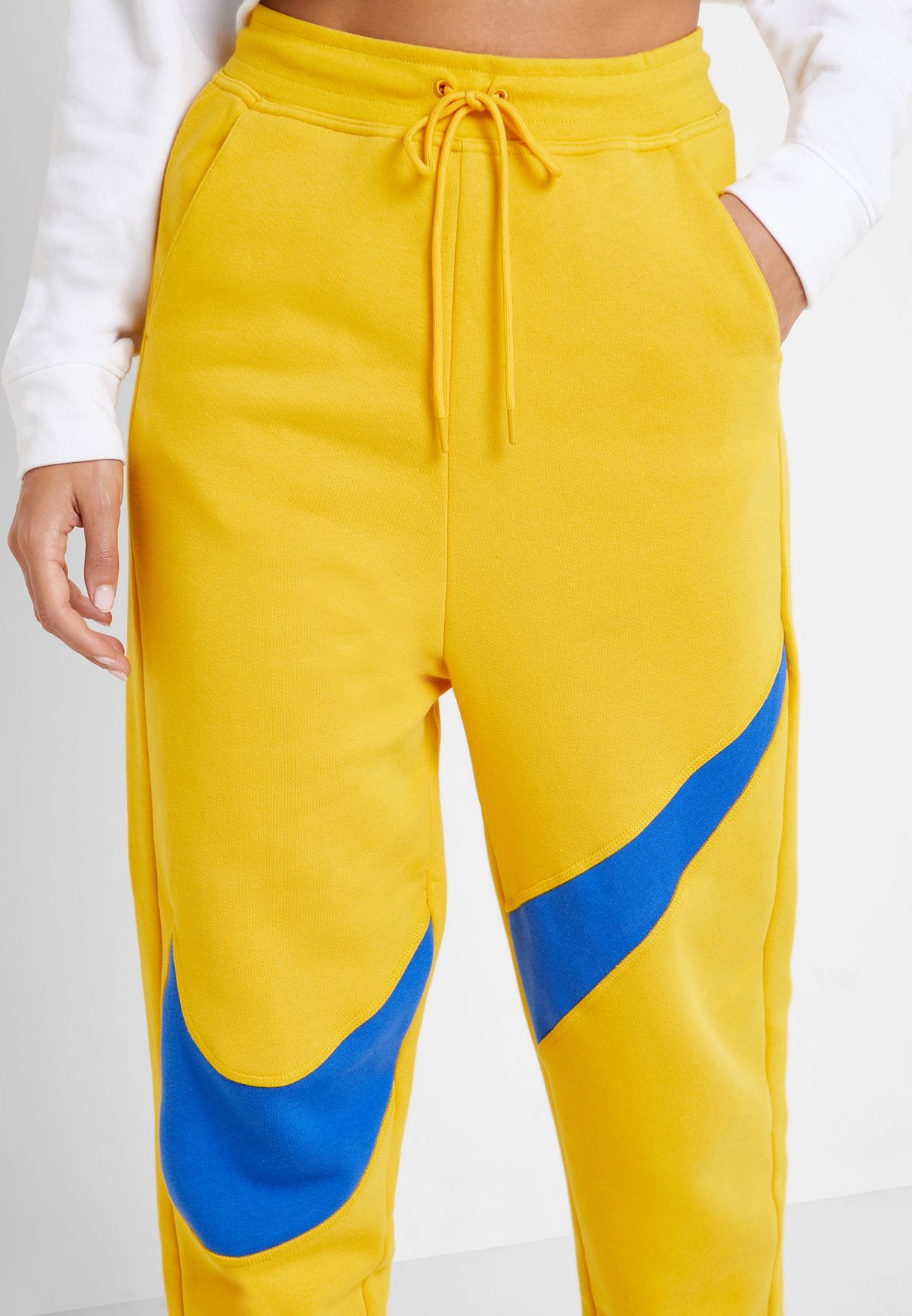 nike swoosh sweatpants