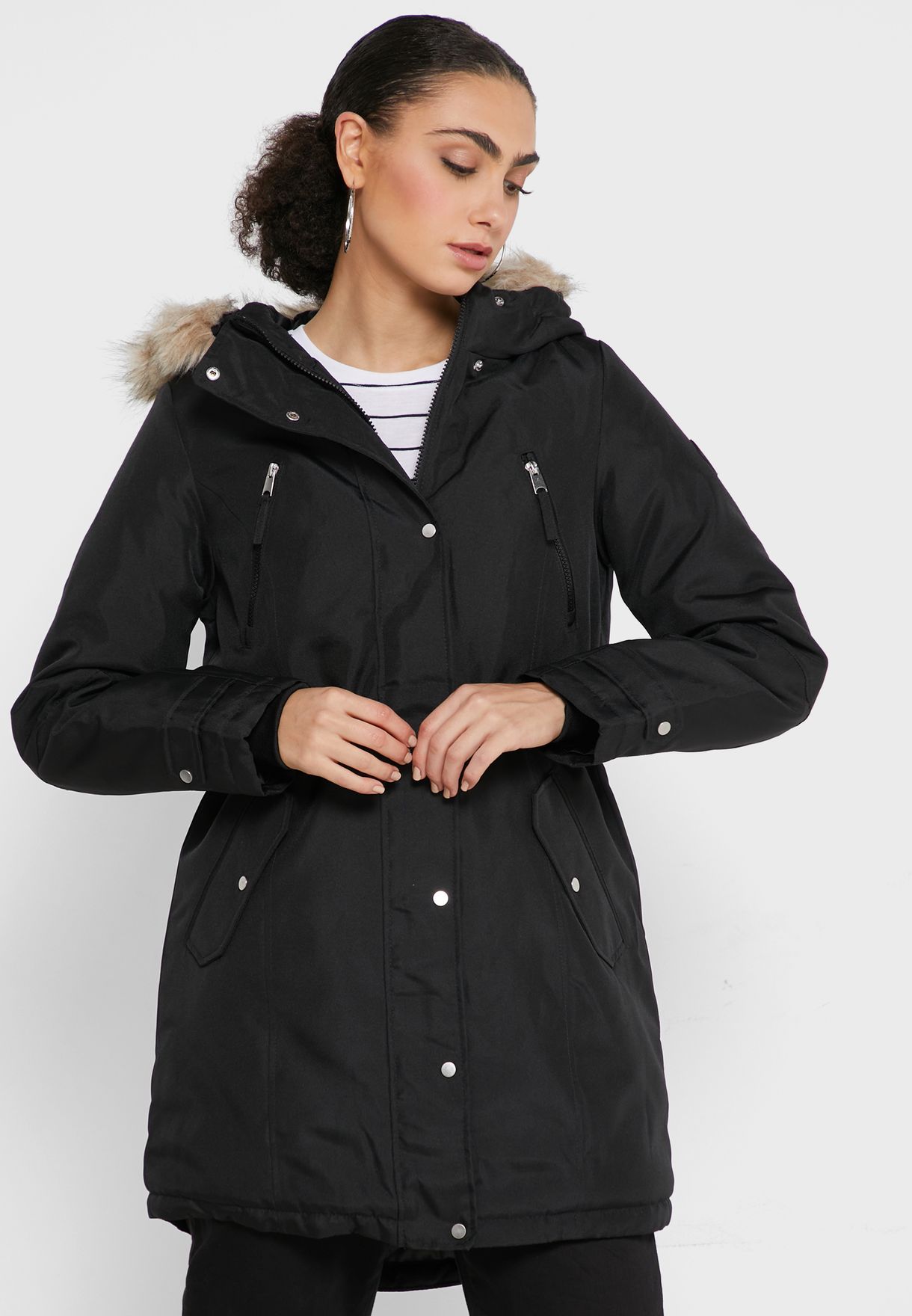 tømrer campingvogn Forældet Buy Vero Moda black Button Down Hooded Parka Jacket for Women in MENA,  Worldwide
