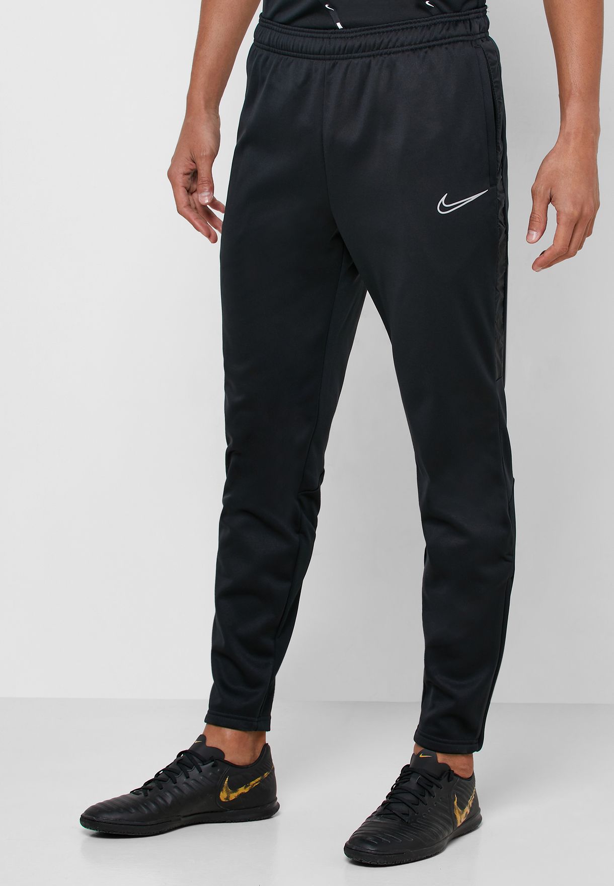 Nike black Therma Academy Sweatpants 