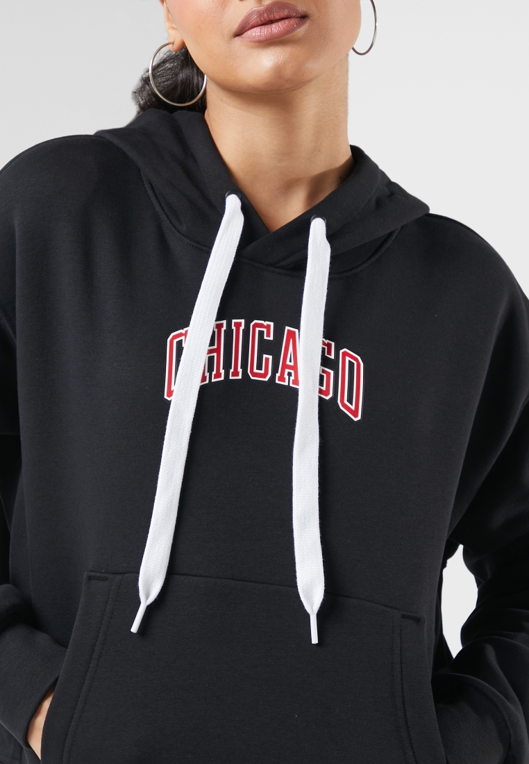 Buy Nike red Chicago Bulls City Edition Hoodie for Kids in Muscat, Salalah