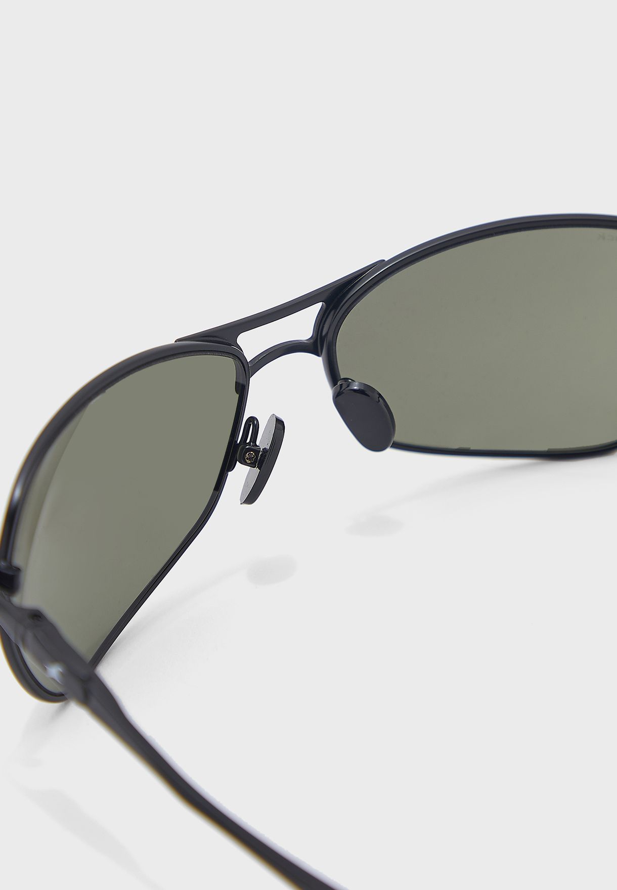 Navigator Round Sunglasses