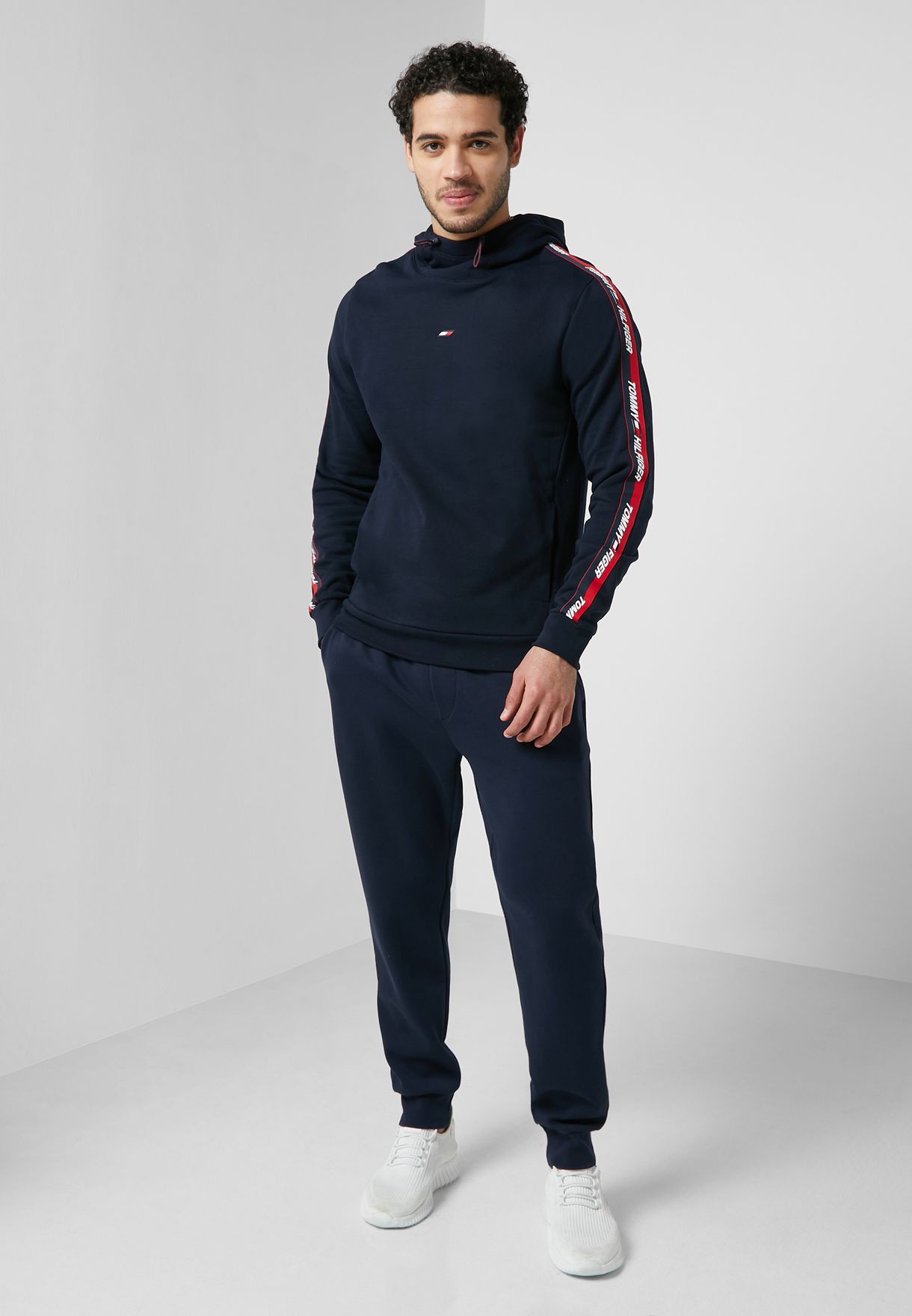 tommy hilfiger sports hoodie