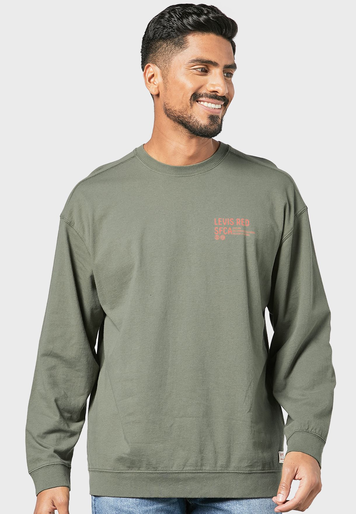 Buy Levis green Chest Logo Sweatshirt for Men in Dubai, Abu Dhabi