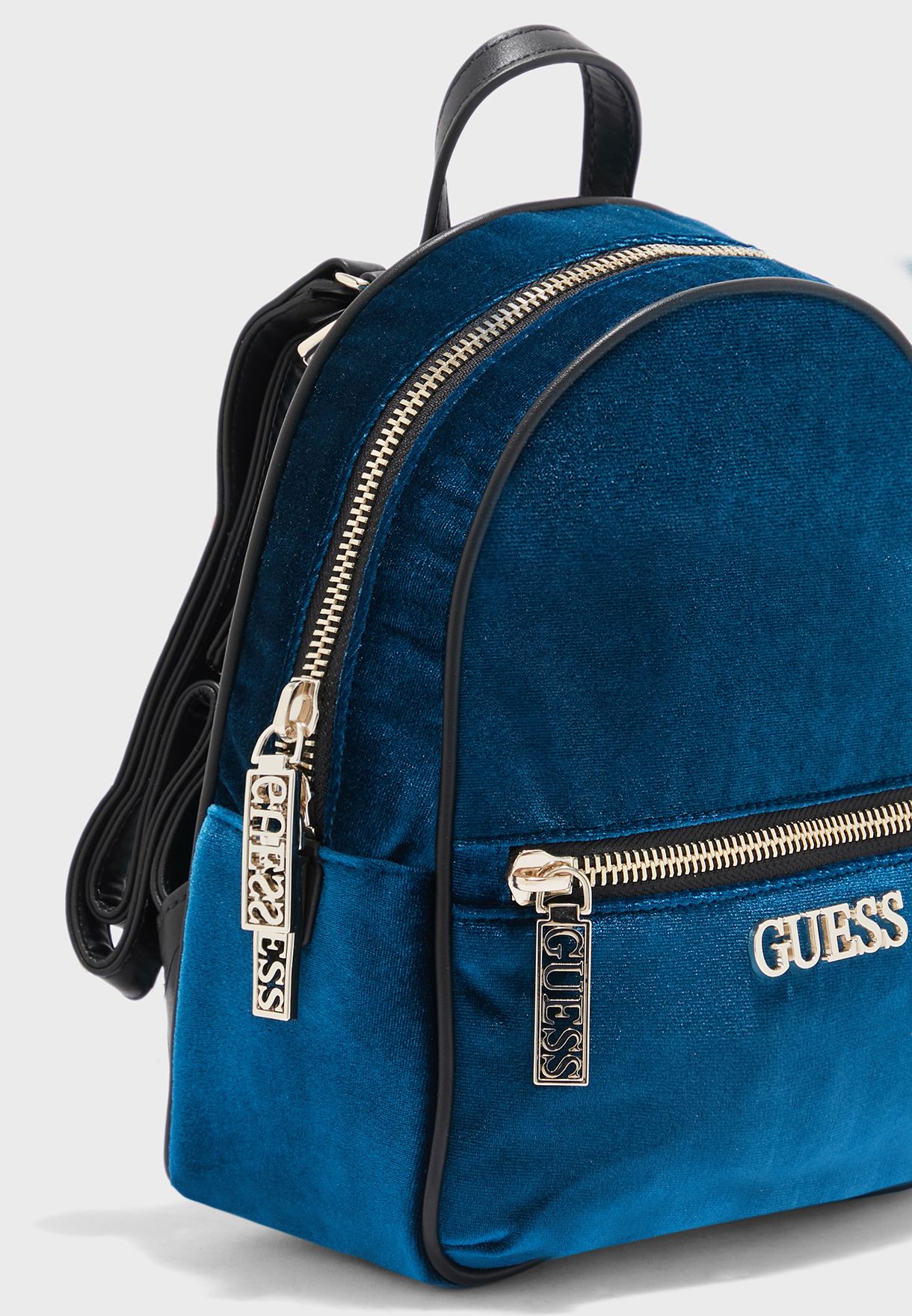 عملية الشراء باري شكل  Buy Guess blue Ronnie Backpack for Women in MENA, Worldwide