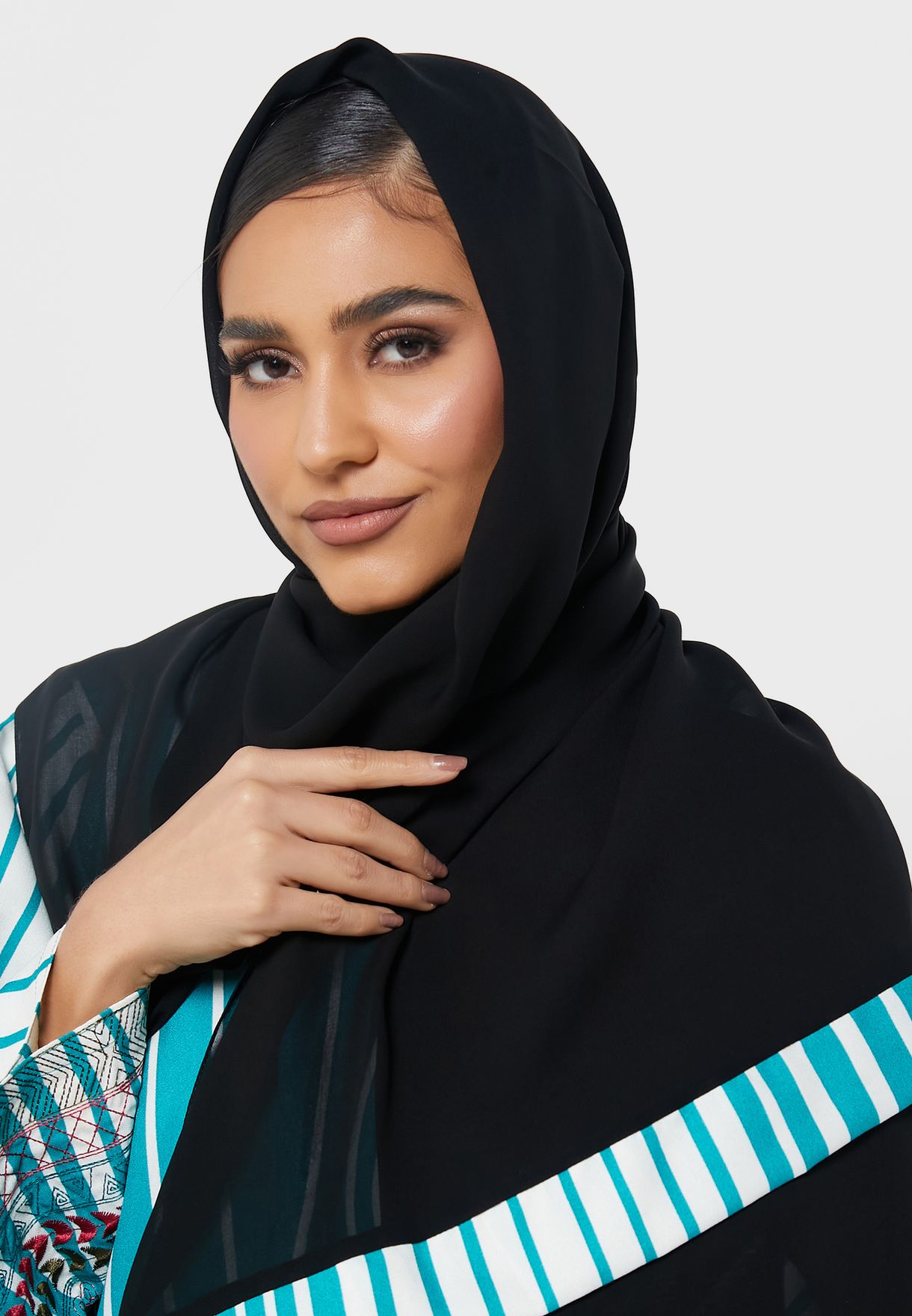 Striped Contrast Detail Abaya