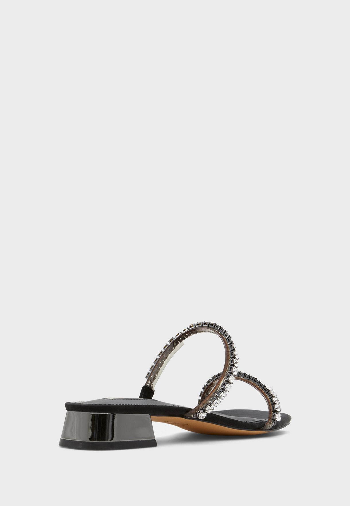 Illana Flat Sandals