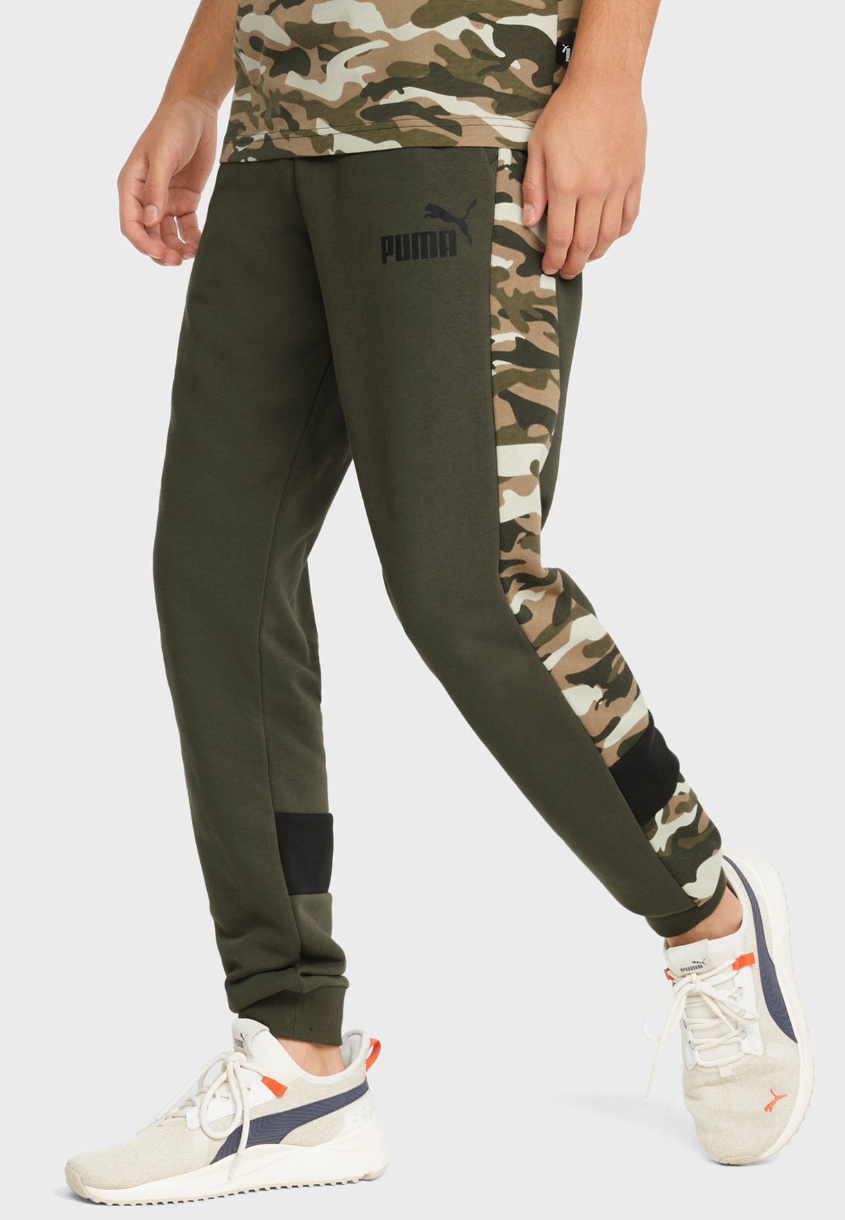 green puma sweatpants