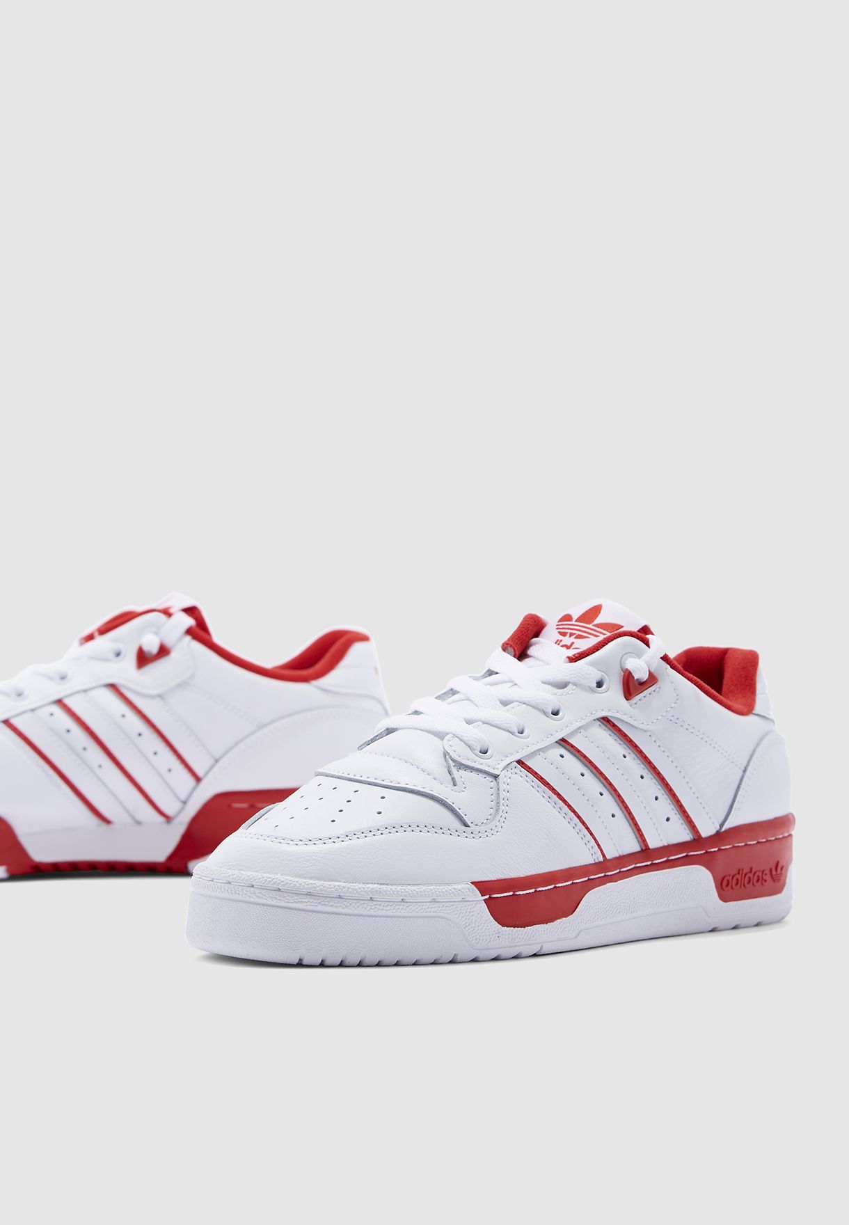 adidas originals rivalry low trainers in white and red