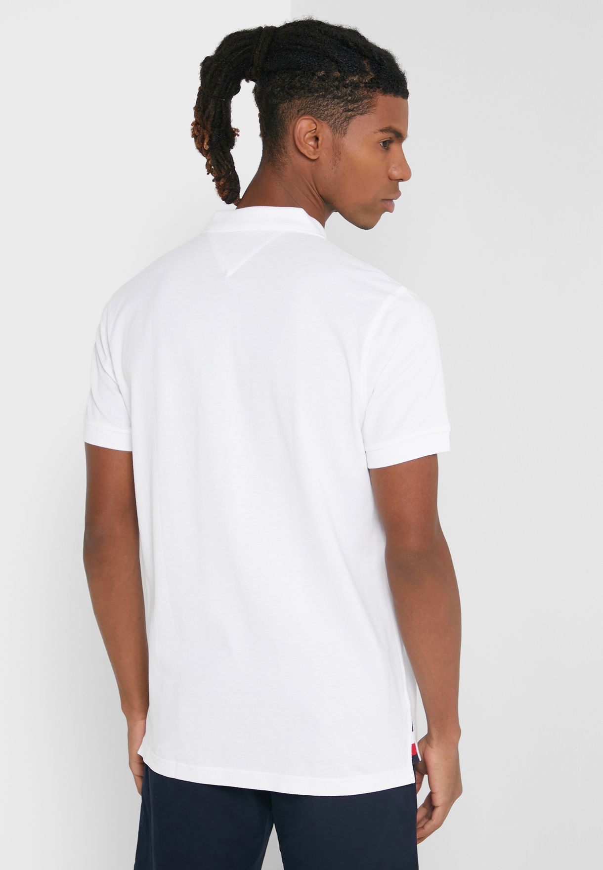 Buy Tommy Hilfiger white Hilfiger Logo Regular Polo T-Shirt for Men in ...