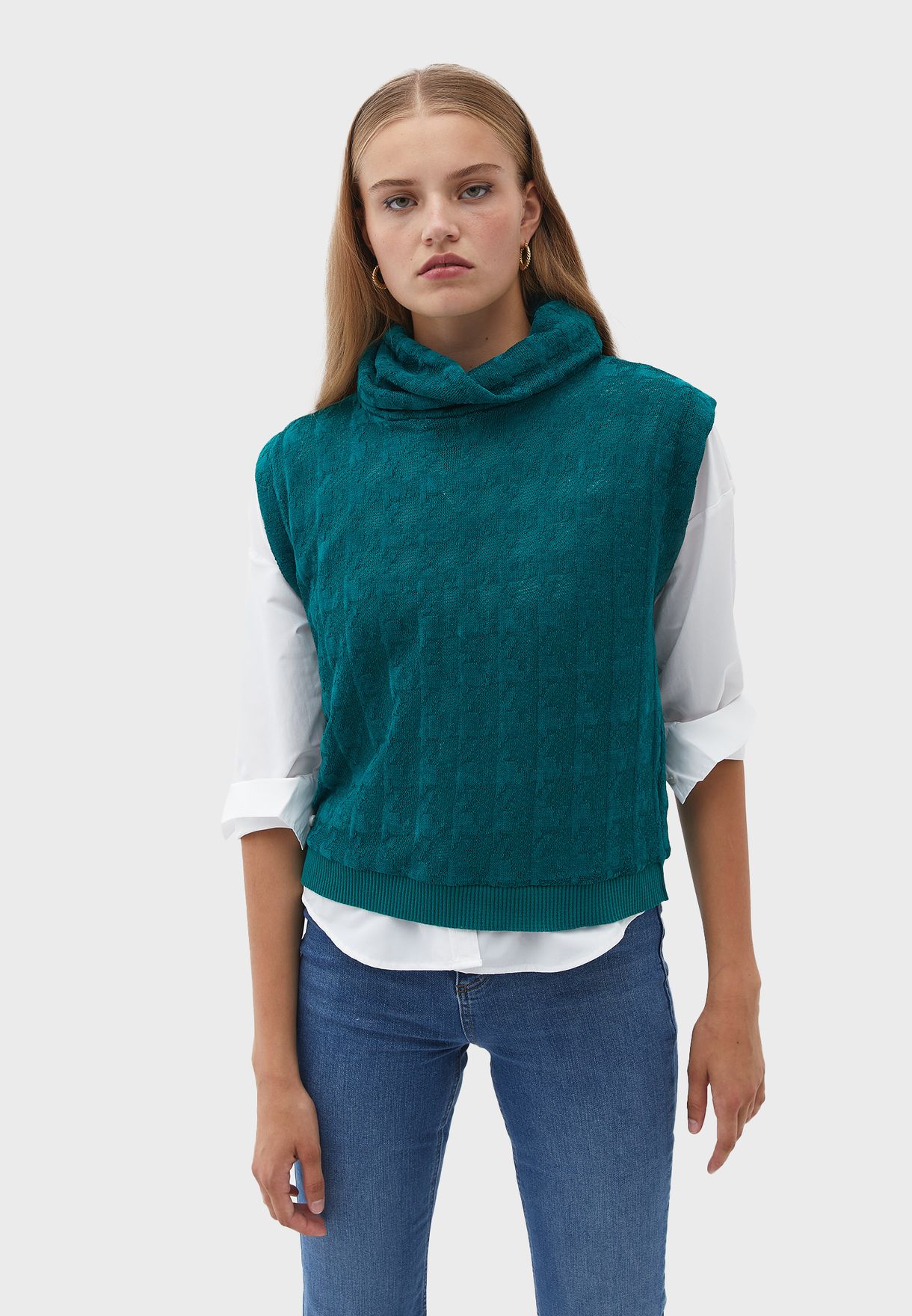 Turtle Neck Knitted Sweater