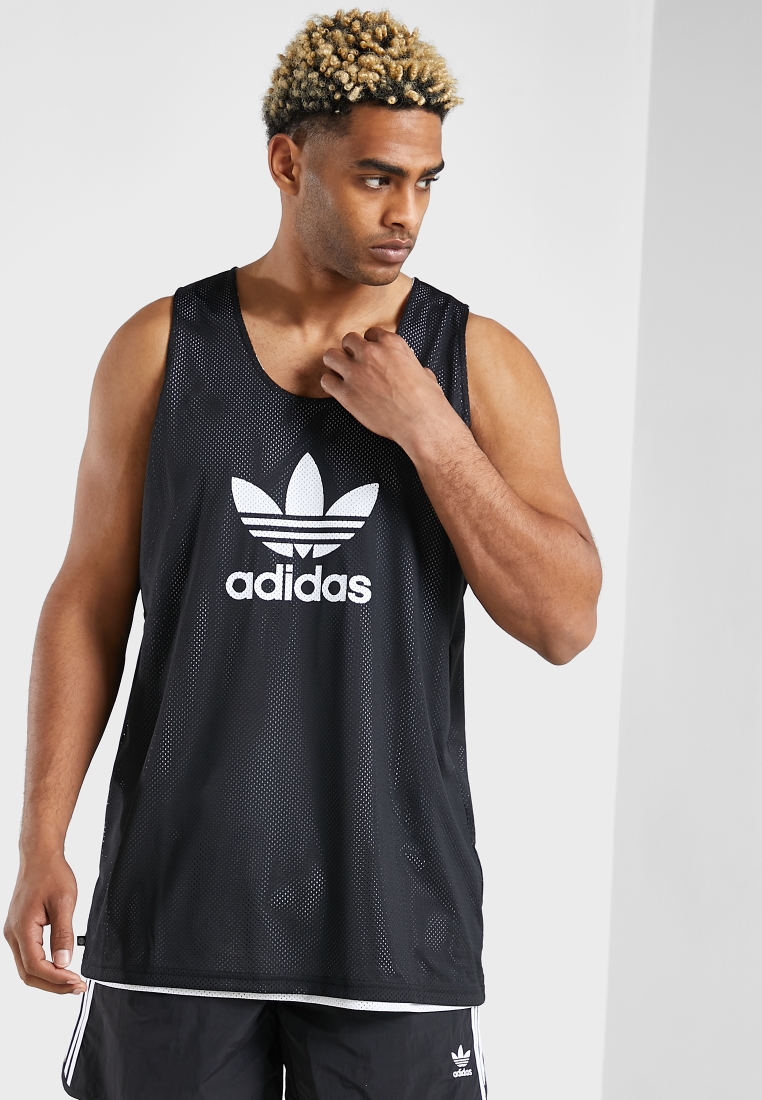 gallon dal support Buy adidas Originals black Adicolor Classics Basketball Trefoil T-Shirt for  Men in MENA, Worldwide