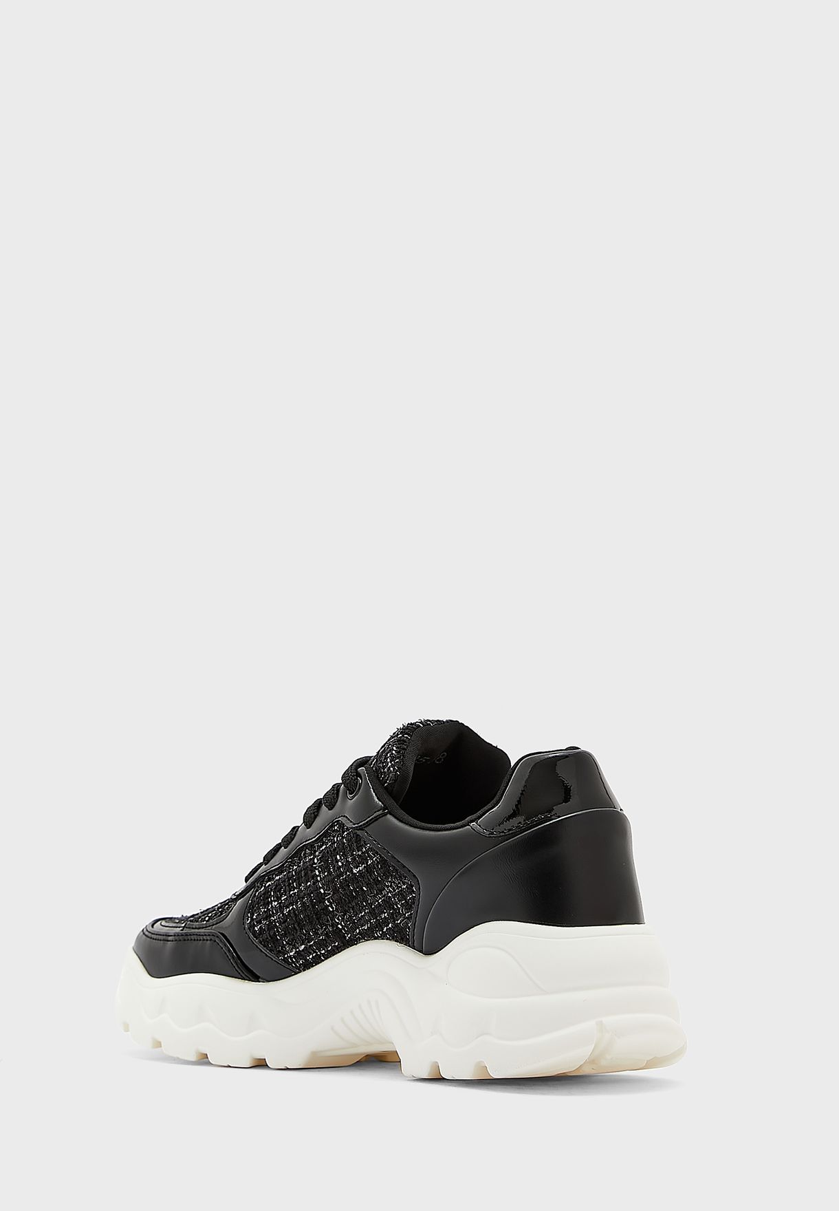 Boucle Style Sneaker