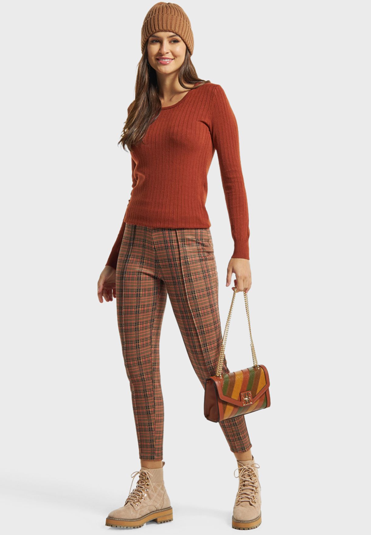 Round Neck Knitted Sweater