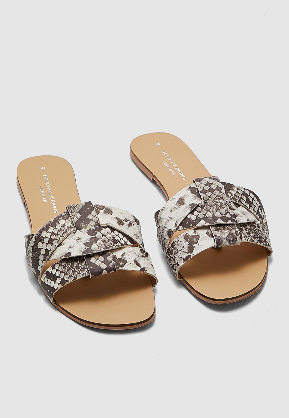 saturdays nyc banya leather slides