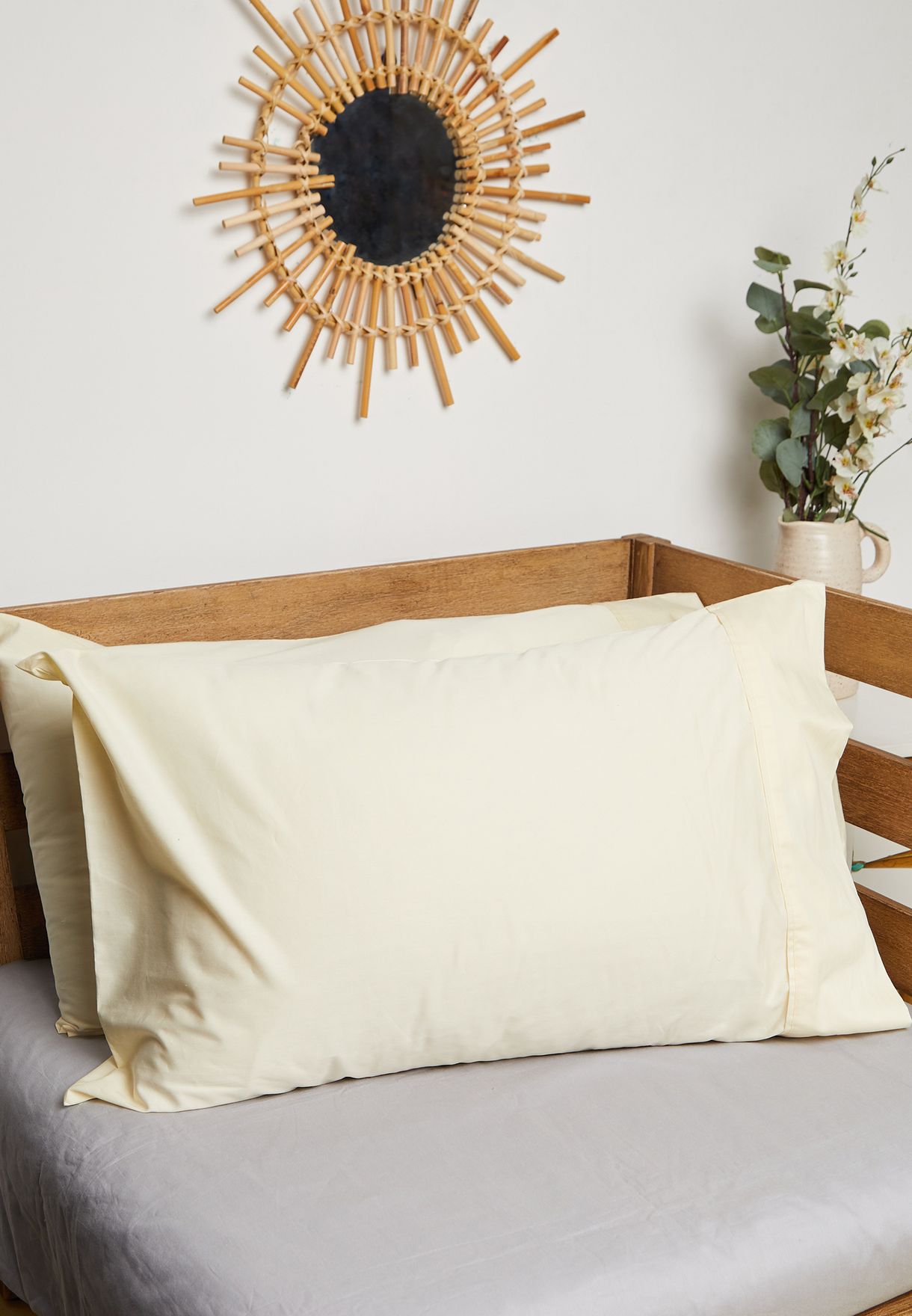 Standard Ivory 200Tc Cotton Pillow Covers
