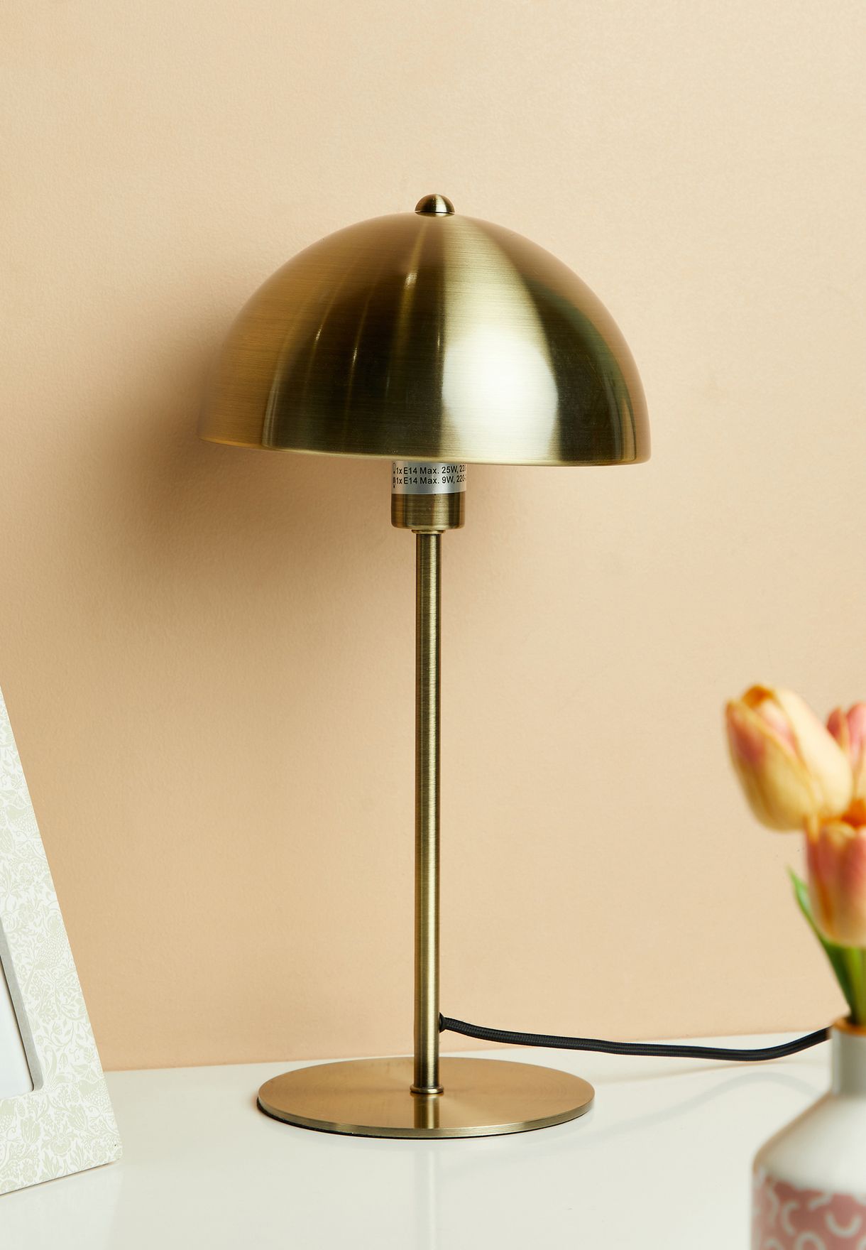 Bonnet Antique Gold Metal Table Lamp