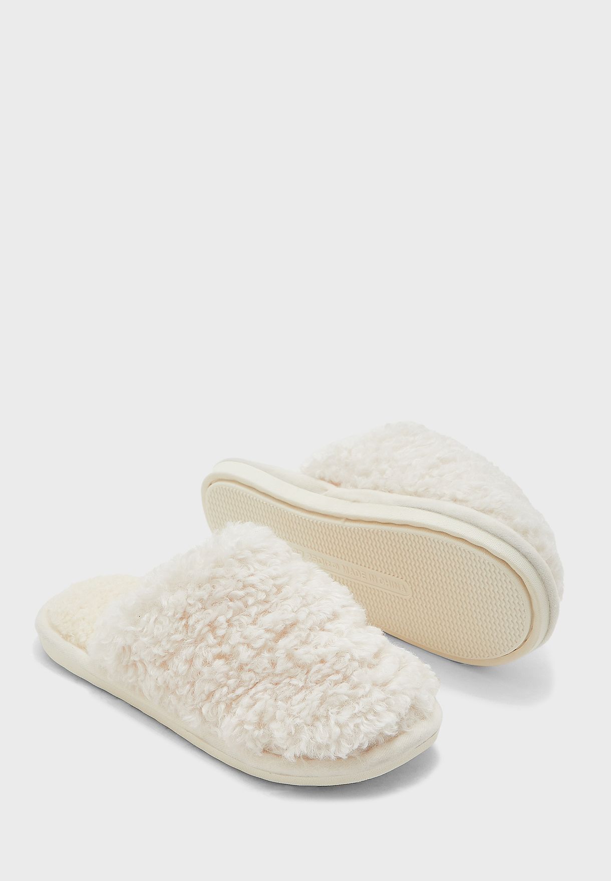 Wooly Bedroom Slippers, Eye Cover And Scrunchie Gift Set 