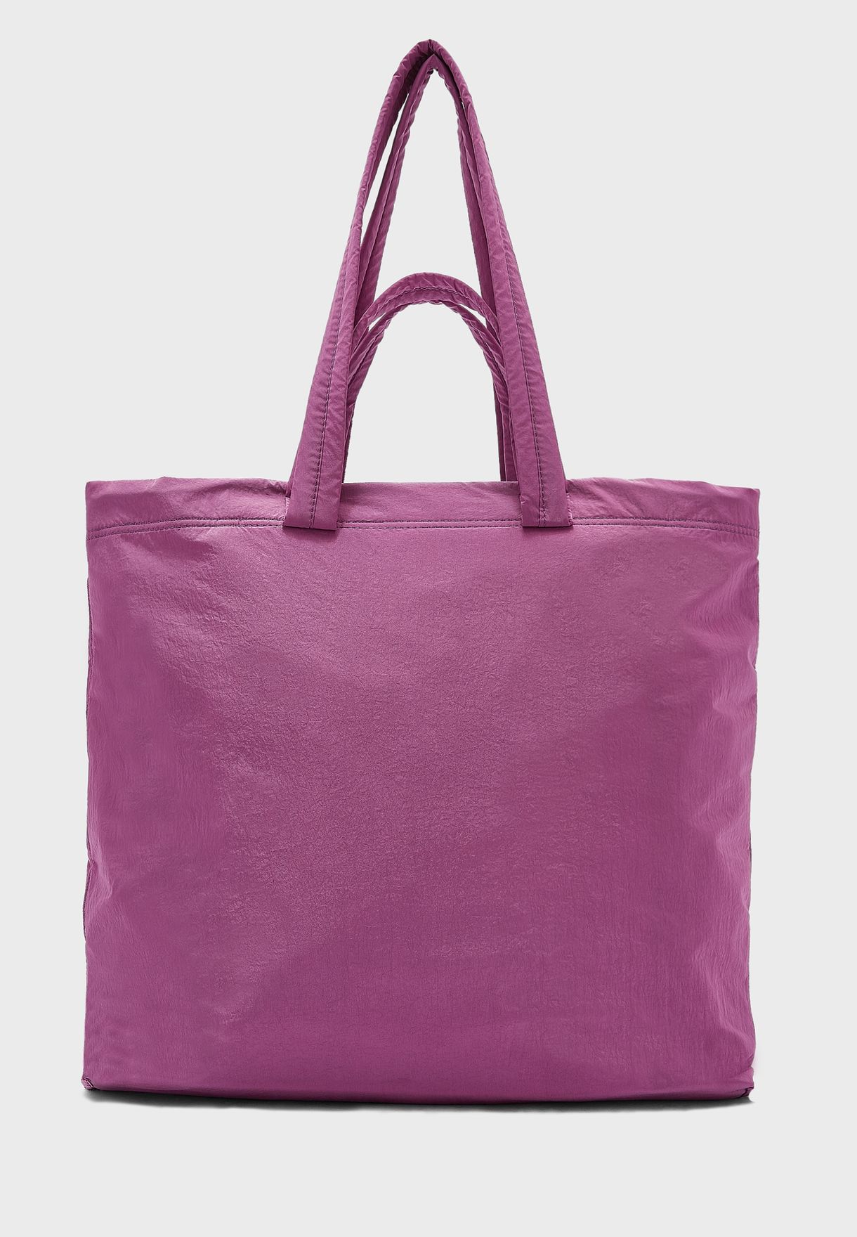 deelnemen Trojaanse paard Bepalen Buy Calvin Klein Jeans purple City Nylon Reversible Tote Bag for Women in  MENA, Worldwide