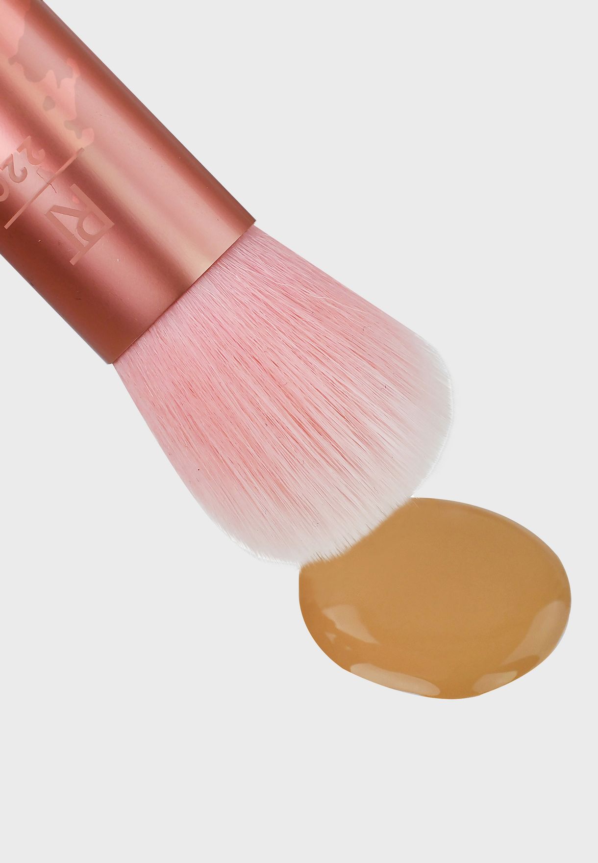 Light Layer Complexion Brush - RT 220
