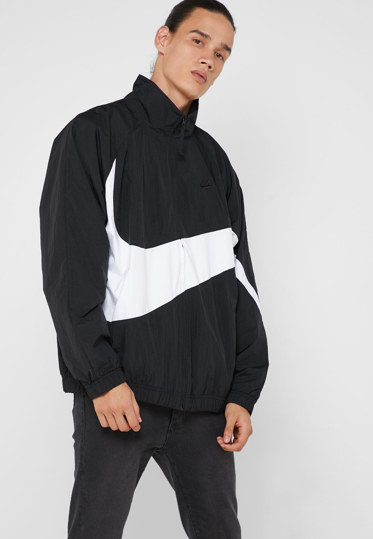 Buy Nike monochrome NSW Swoosh Jacket for Men in MENA, Worldwide | AR3132 -010