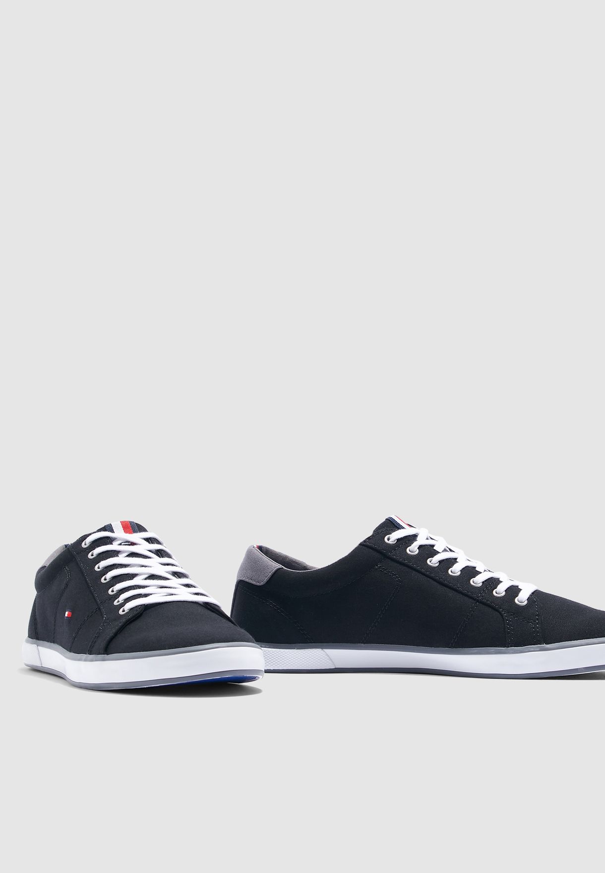 tommy hilfiger harlow 1d canvas shoes