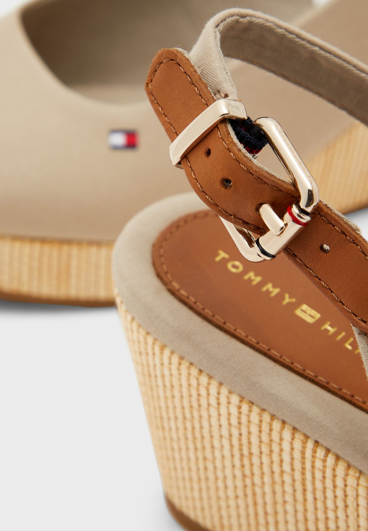 luft udsende klimaks Buy Tommy Hilfiger beige Iconic Elba Sling Back Wedge Sandal for Women in  MENA, Worldwide