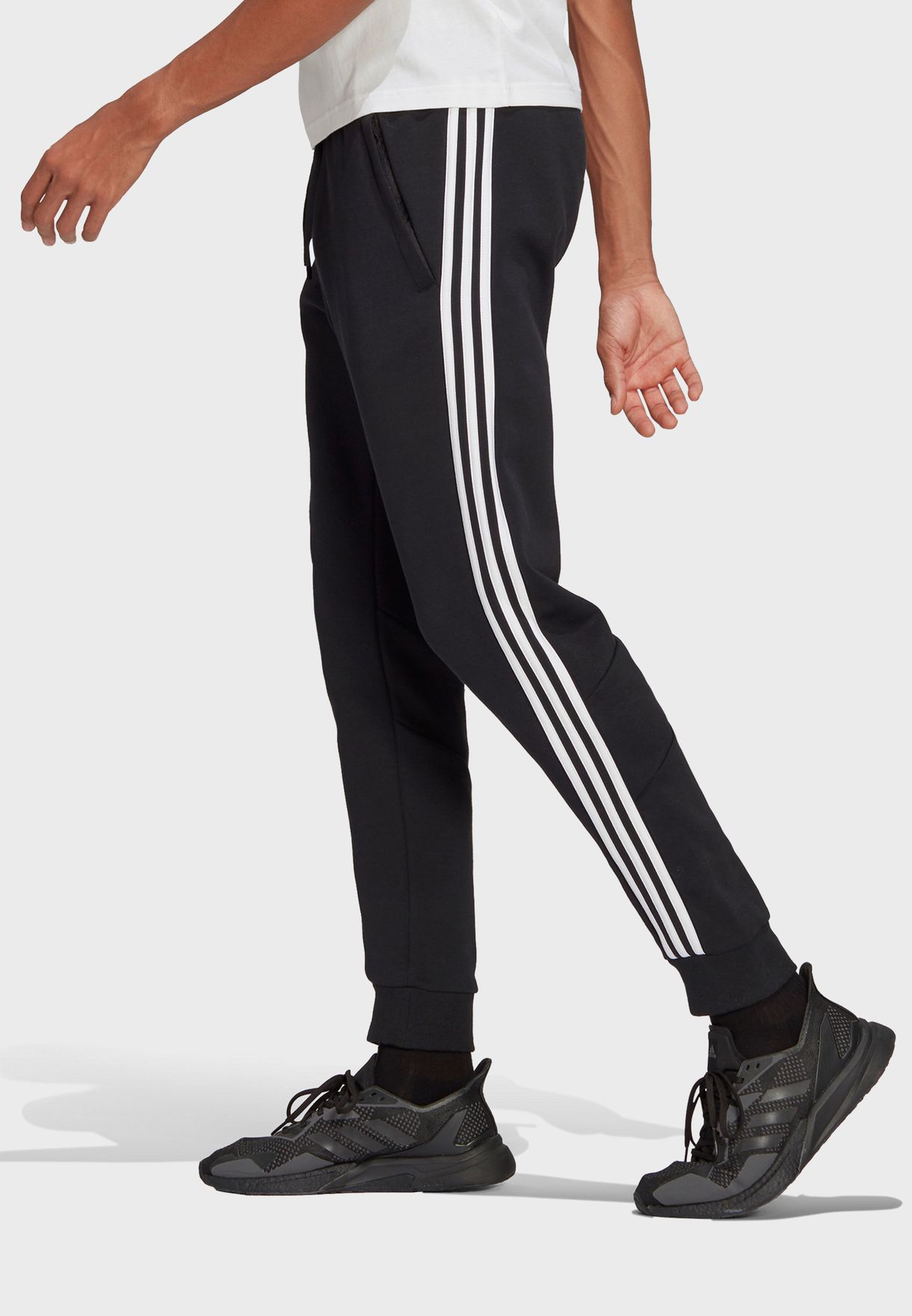 Buy adidas black 3 Stripe Fleece Sweatpants for Men in Riyadh, Jeddah