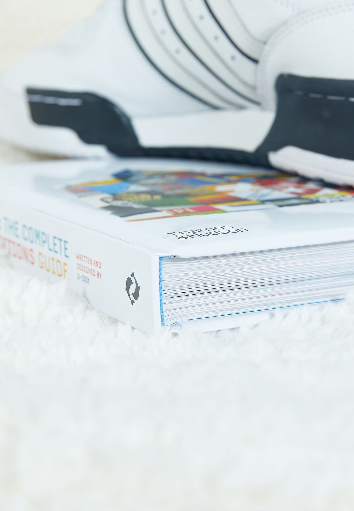 كتاب Sneakers: The Complete Limited Editions Guide