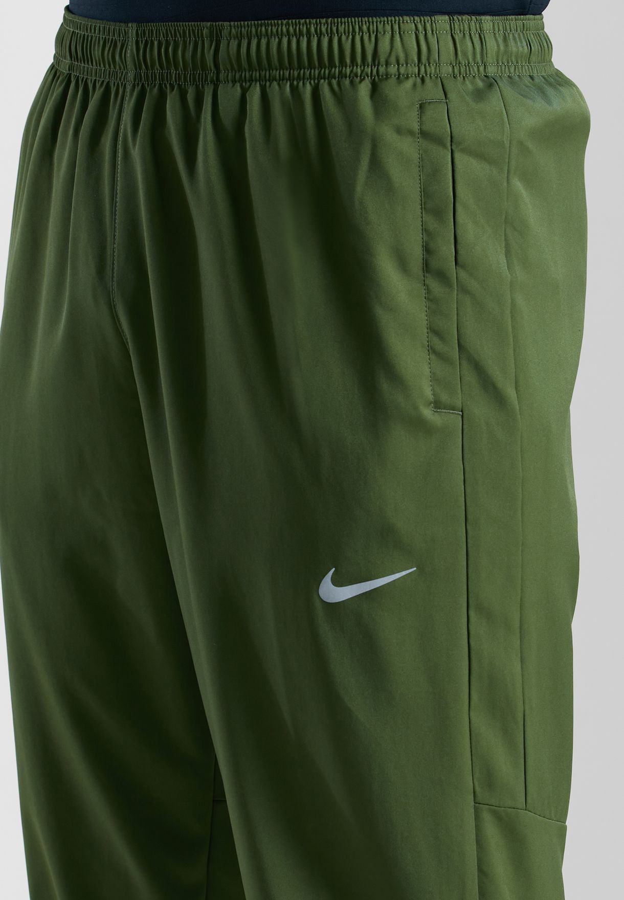 nike dri fit challenger woven