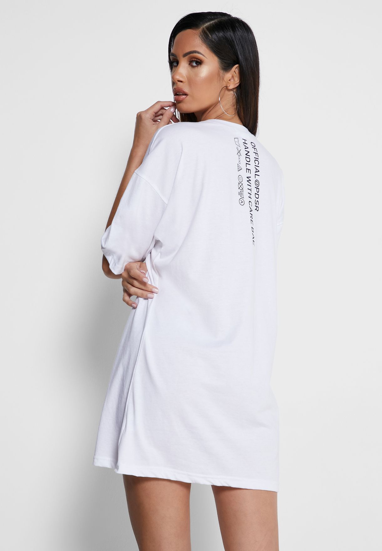 Featured image of post White T Shirt Dress Near Me / Dresses, joggers, flannel, tops, varsity jacket.