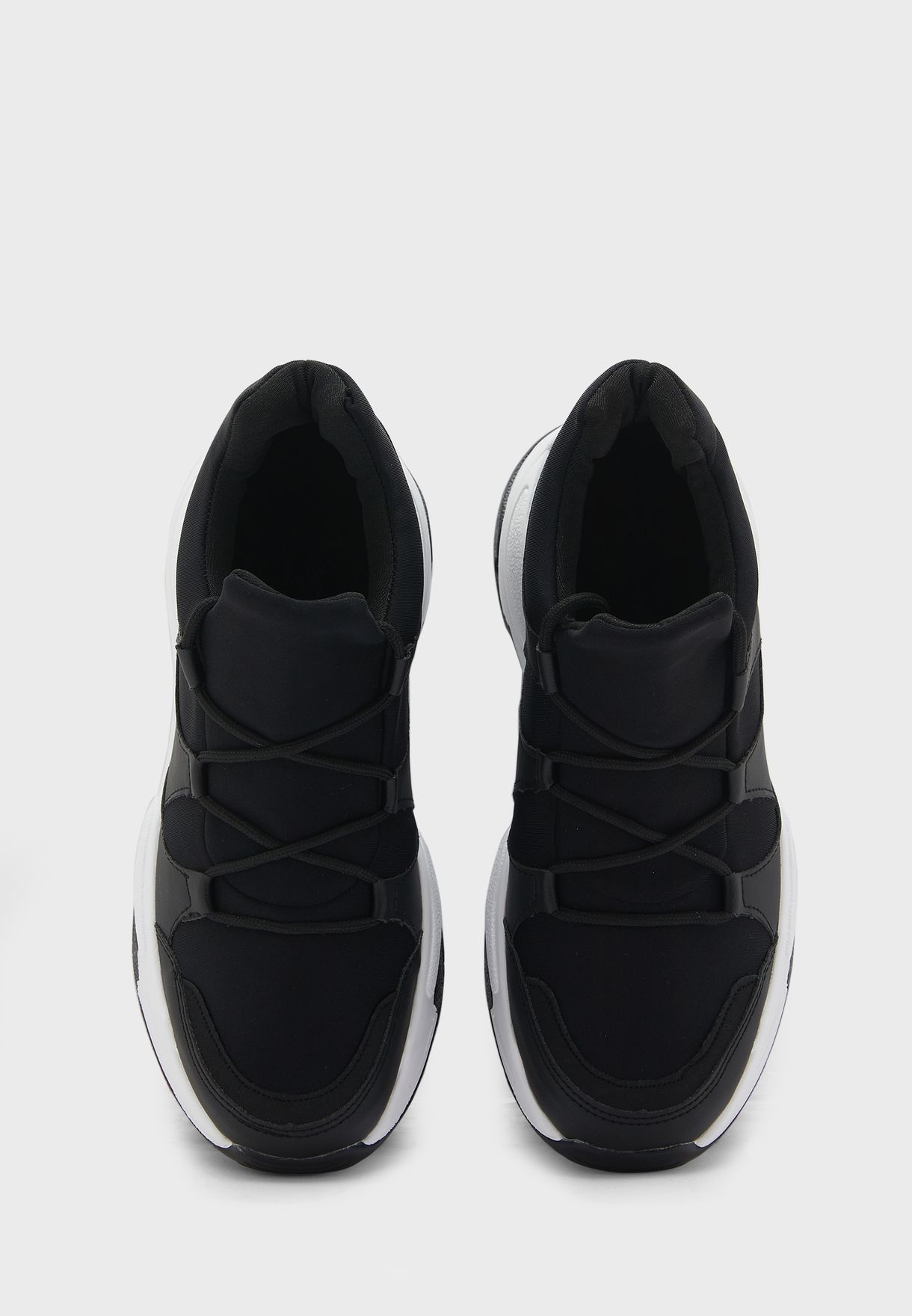 Contrast Sole Lace Up Sneaker 