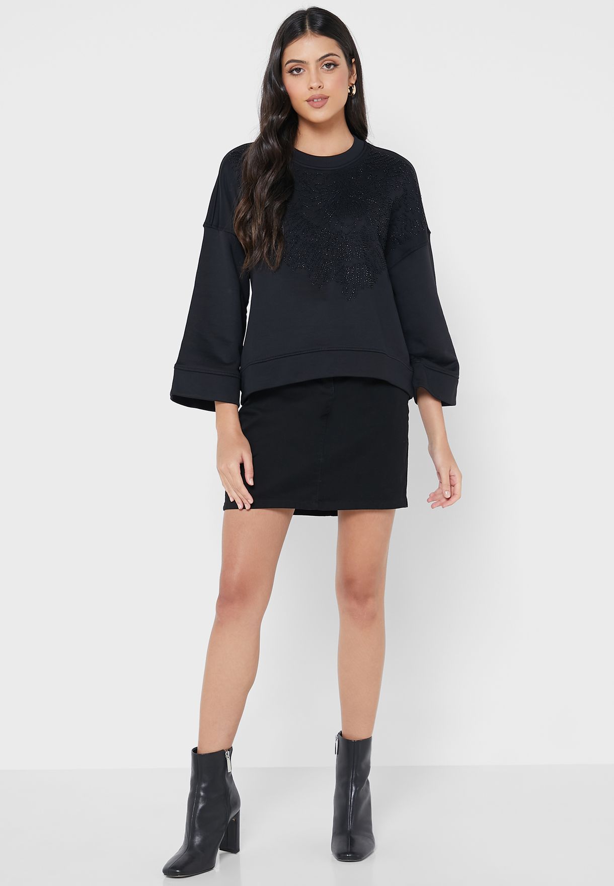 Crew Neck Graphic Sweatshirt