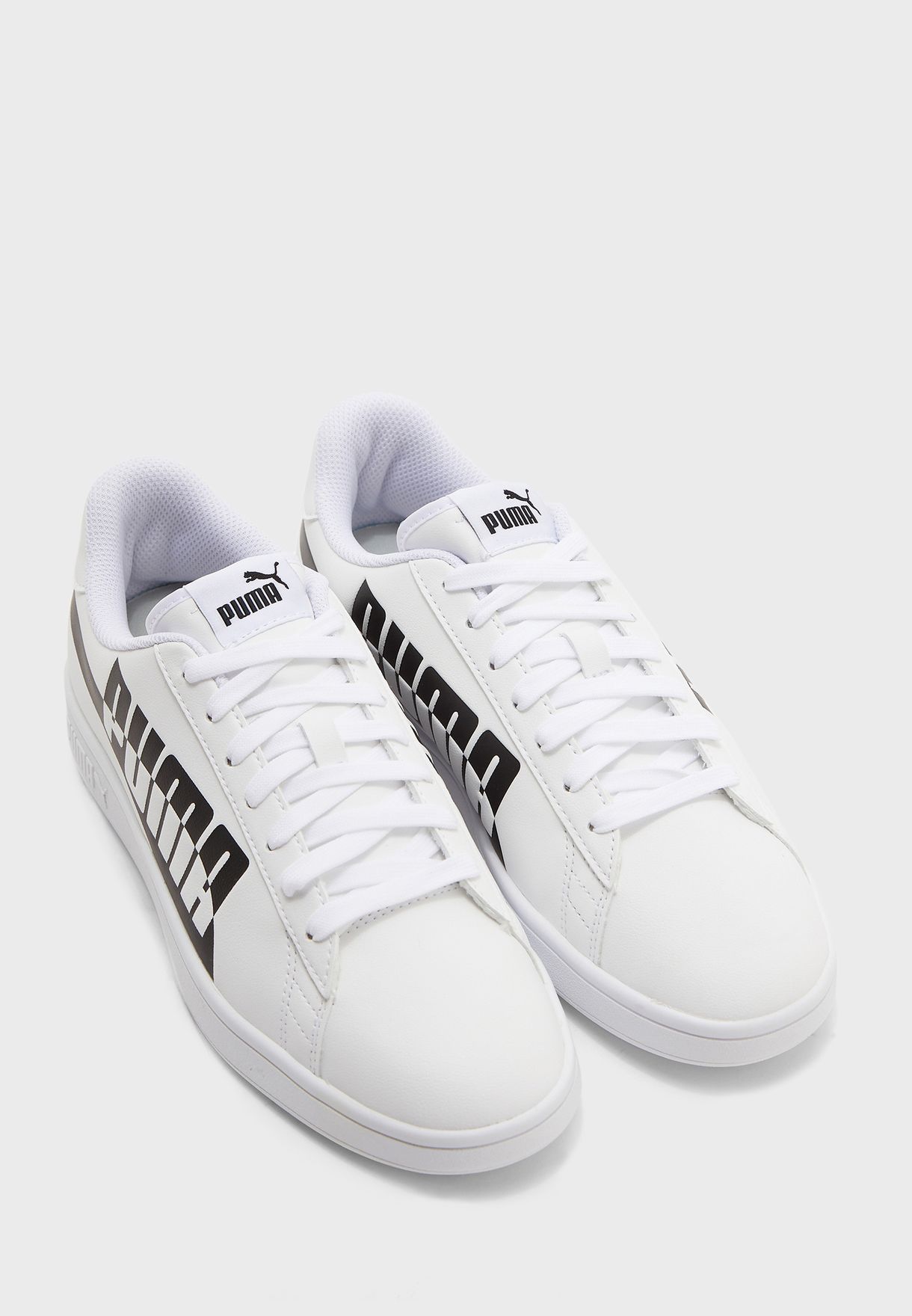 max white sneakers