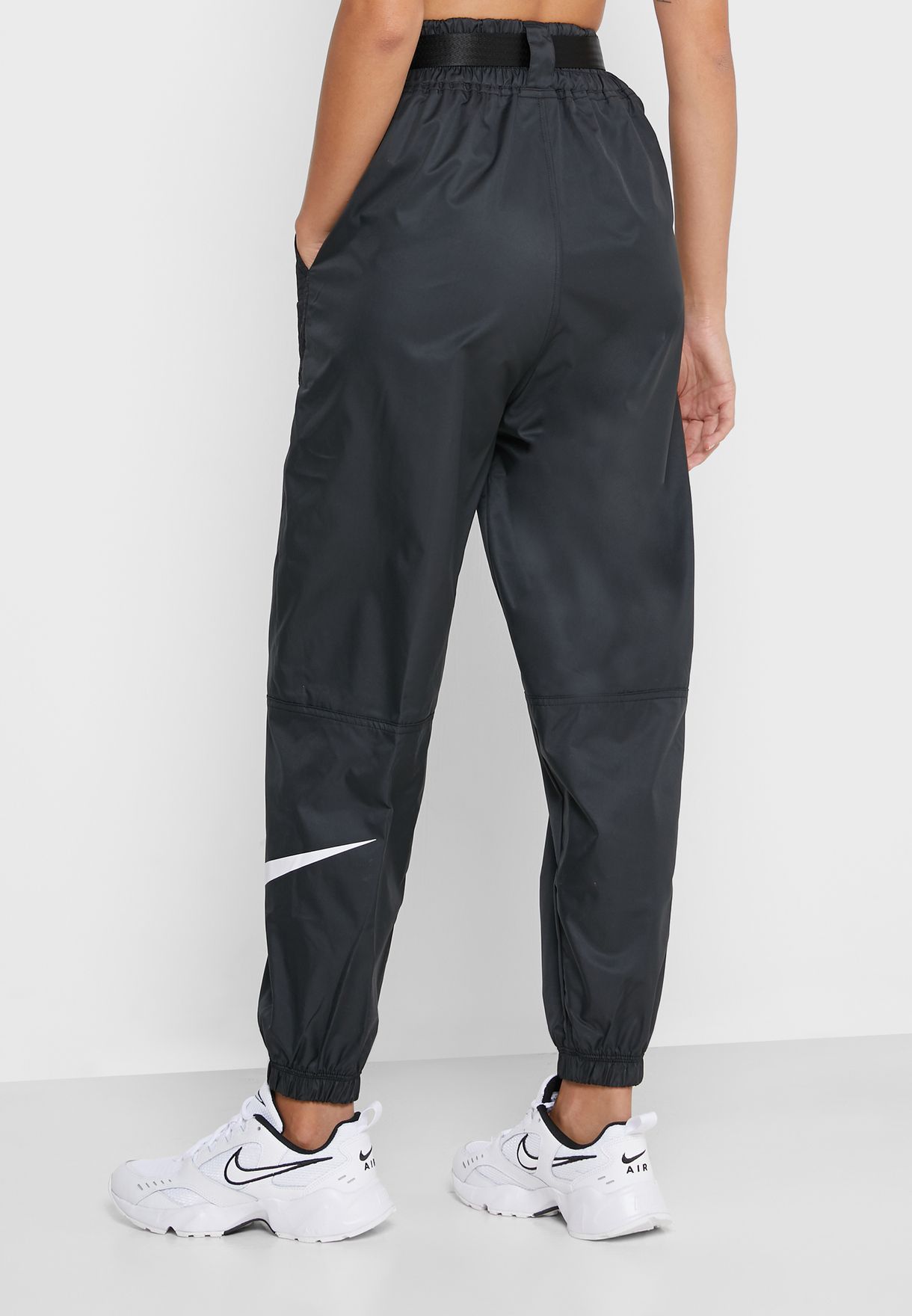 nike nsw swoosh sweatpants